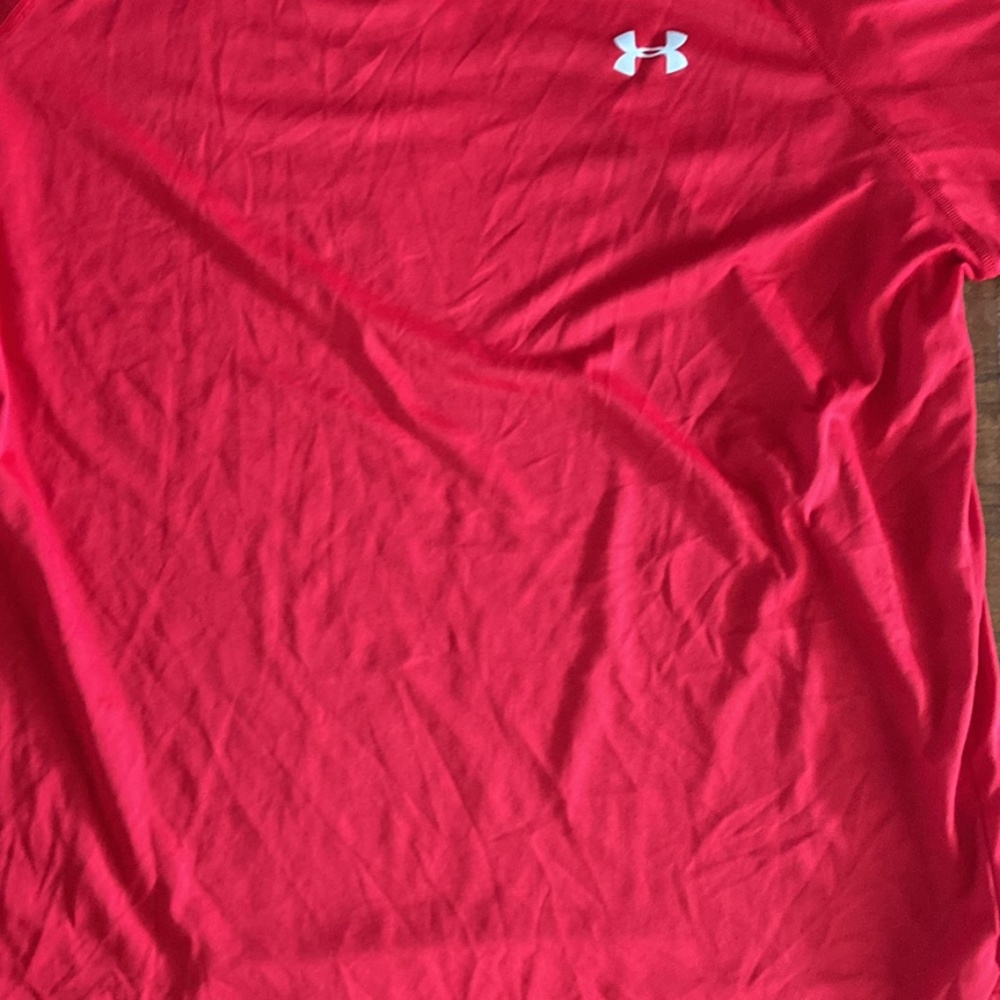 Mens sz 2XL loose red under armour shirt